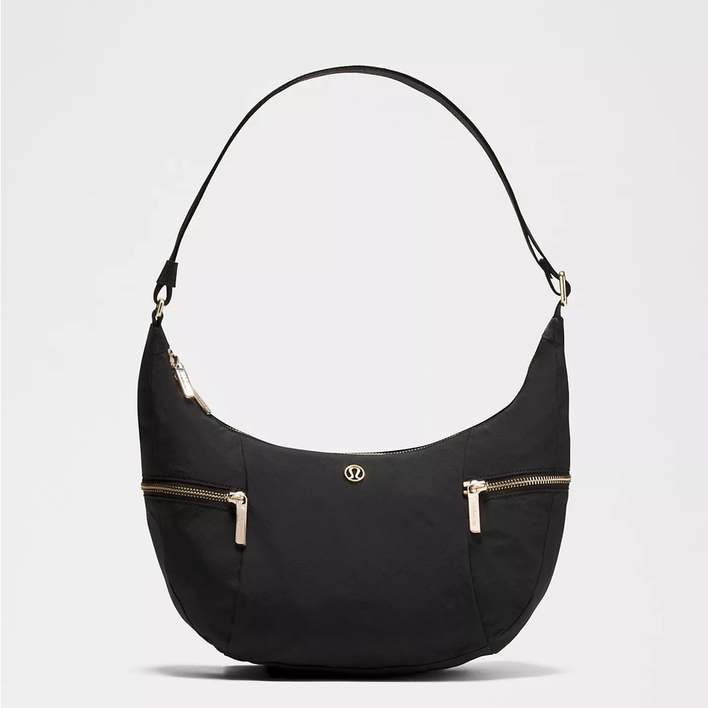 Black LuluLemon with Gold Hardware Women's Shoulder Bag 6L - Picture 1 of 5